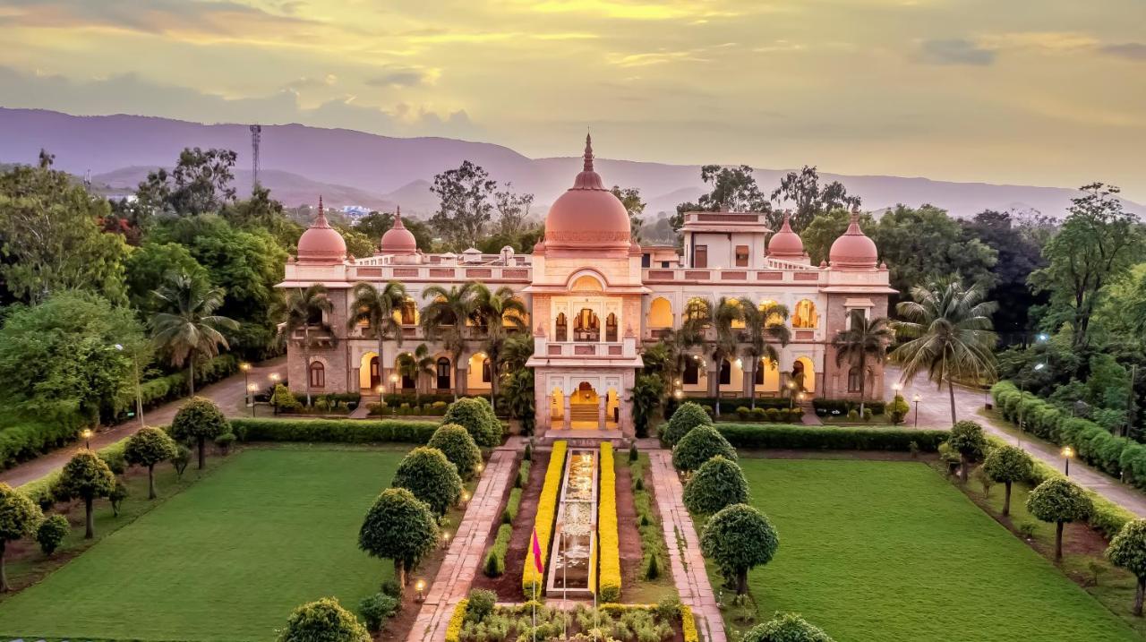 WelcomHeritage Shivavilas Palace, HAMPI Hospet Exterior foto