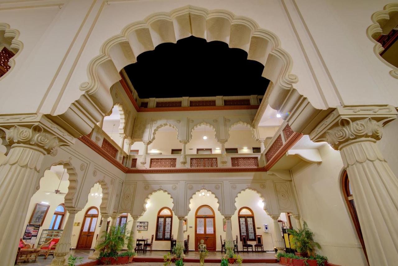 WelcomHeritage Shivavilas Palace, HAMPI Hospet Exterior foto