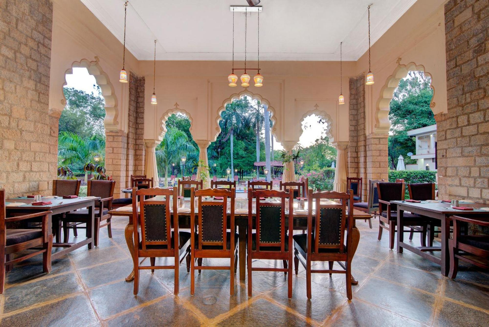 WelcomHeritage Shivavilas Palace, HAMPI Hospet Exterior foto