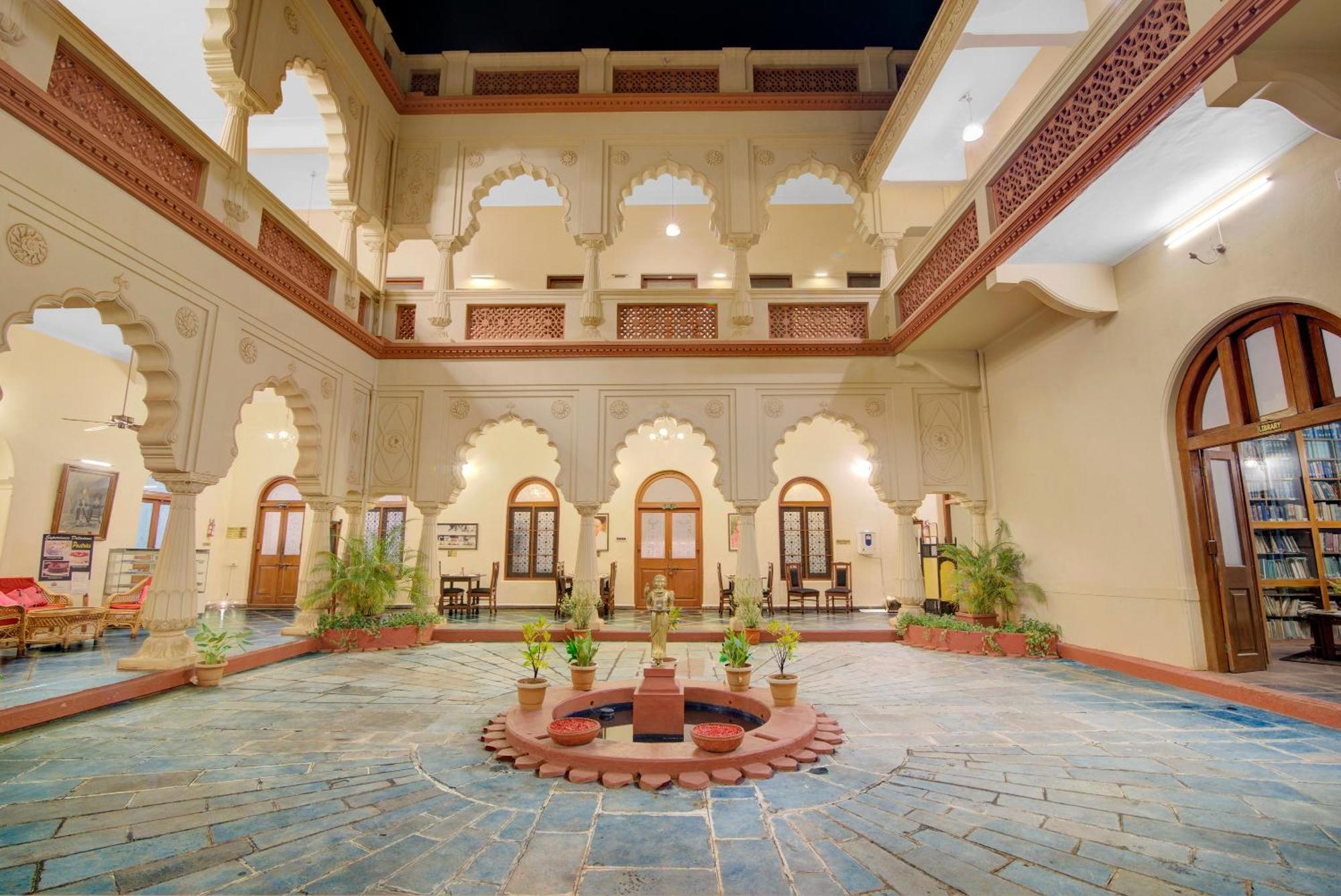 WelcomHeritage Shivavilas Palace, HAMPI Hospet Exterior foto