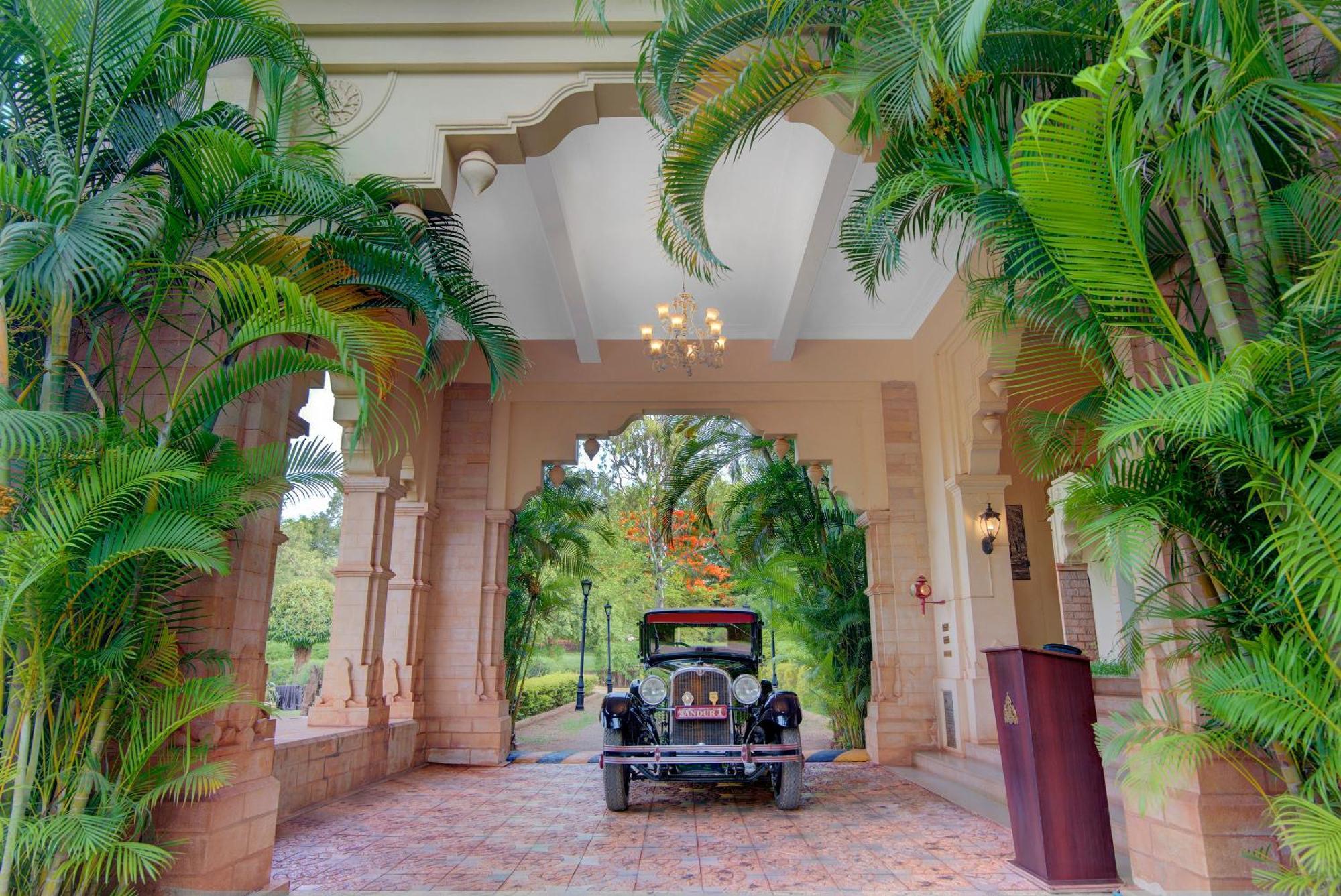 WelcomHeritage Shivavilas Palace, HAMPI Hospet Exterior foto