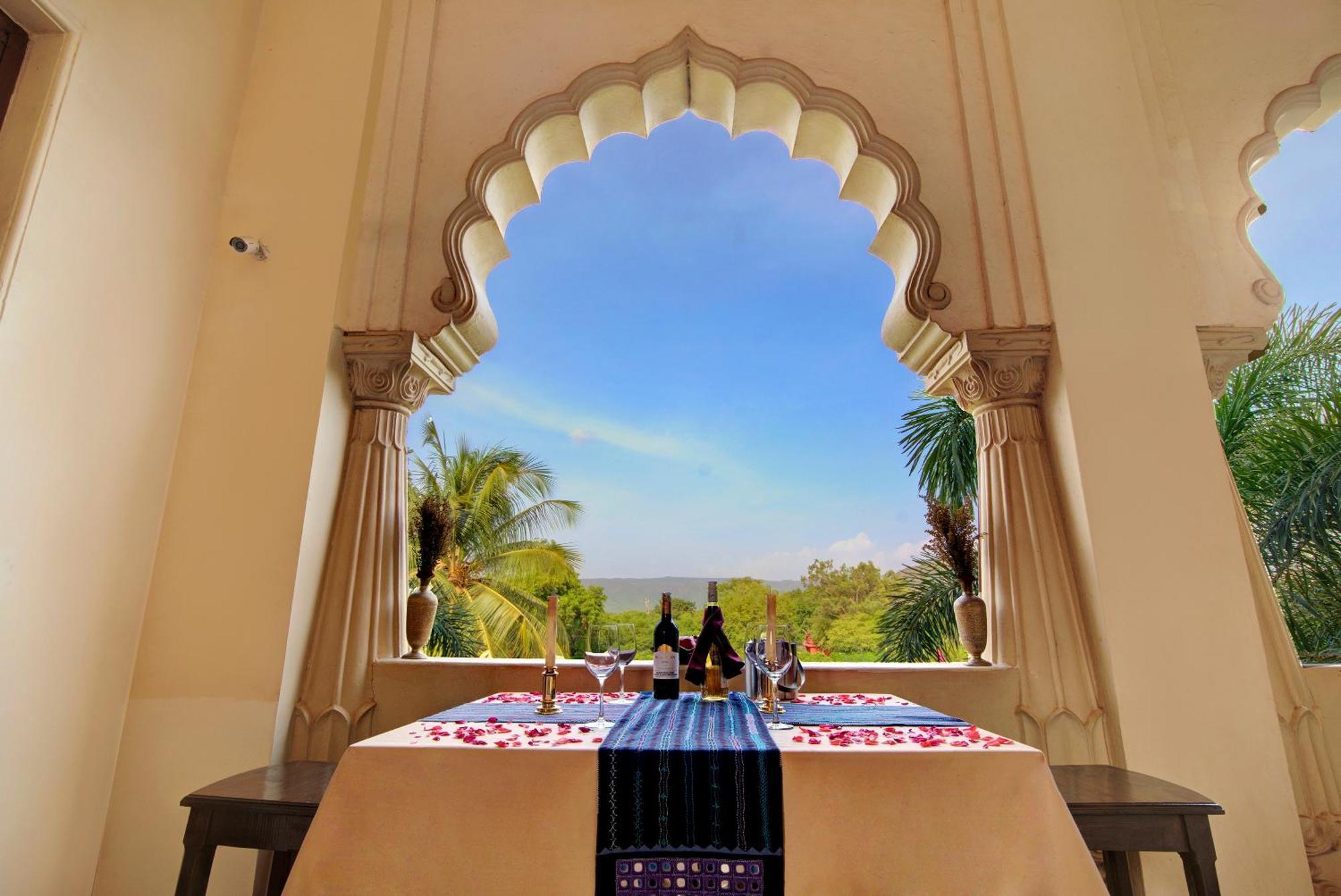 WelcomHeritage Shivavilas Palace, HAMPI Hospet Exterior foto