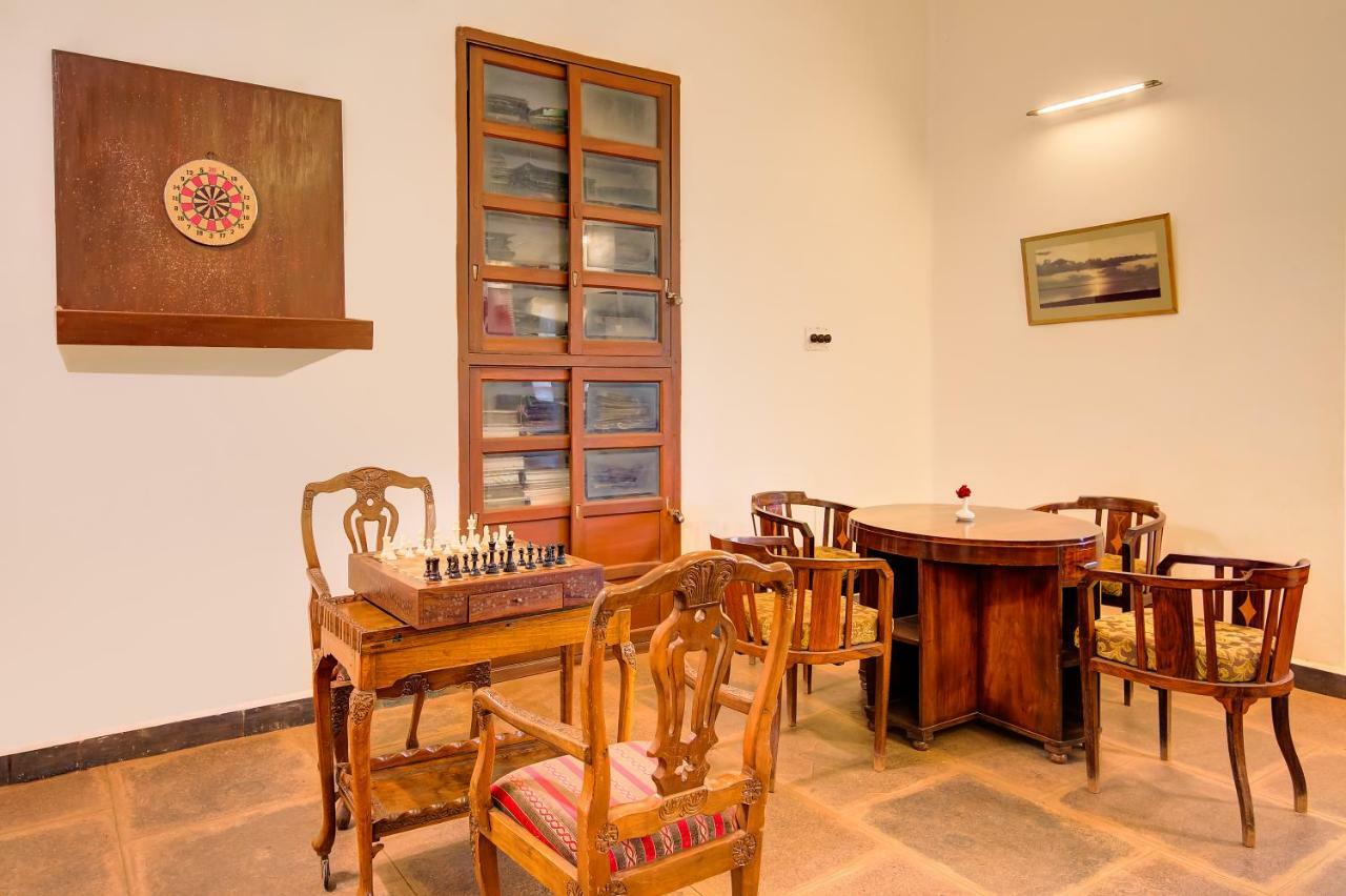 WelcomHeritage Shivavilas Palace, HAMPI Hospet Exterior foto